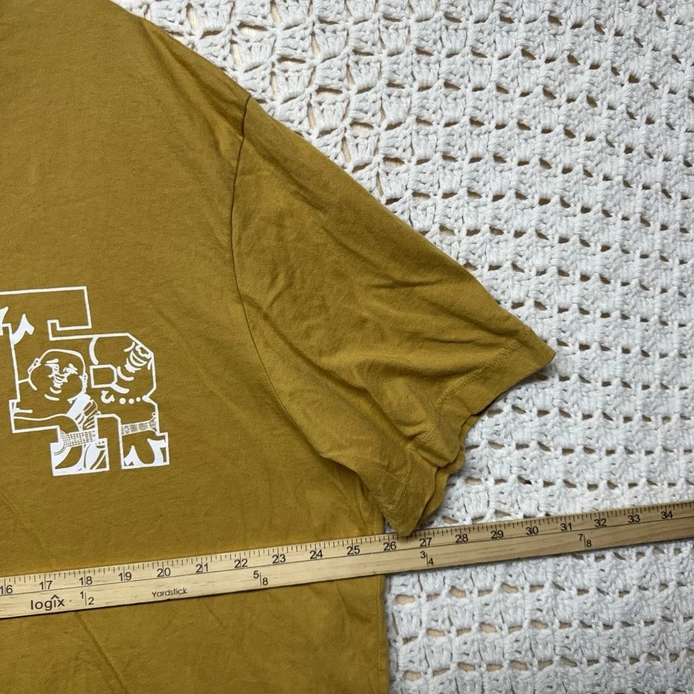 True Religion T Shirt Mens XL Yellow Short Slv Crew Neck The Original Buddha